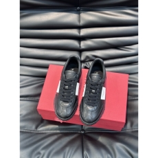 Valentino Sneakers